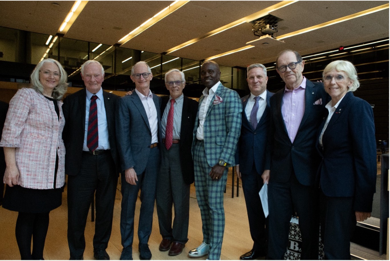 From left to right: Susan Christoffersen, Dean, Rotman School of Management; The Right Honourable David Johnston, former Governor General of Canada; Jochen Tilk, Director; Claude Lamoureux, Former CEO, Ontario Teachers’ Pension Plan; Wes Hall, Executive Chairman and Founder, WeShall Investments Inc.; Alexander Dyck, Professor and Academic Director – Johnston Centre, Rotman School of Management; David Beatty, Professor of Strategic Management, Rotman School of Management; Françoise Bertrand, o.c., c.q., Chairperson of the Board of Directors, VIA Rail Canada.